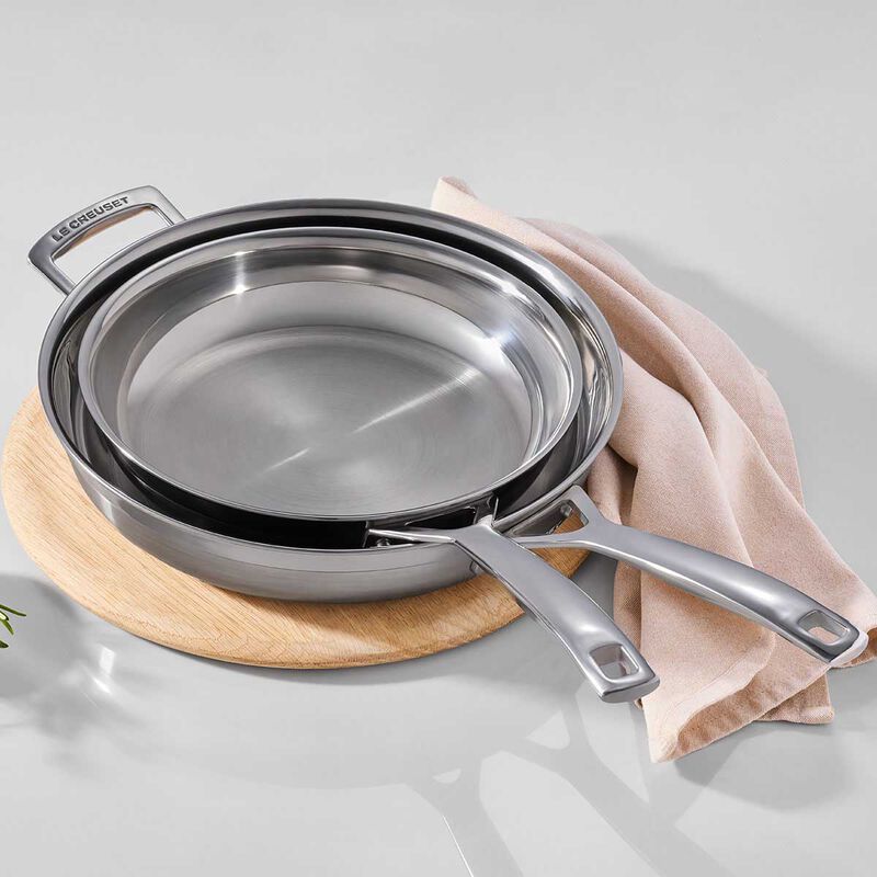 Le Creuset Signature Stainless Steel Shallow Non-stick Frying Pan 30cm image number 1